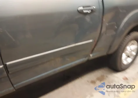 2006 Toyota Tundra Sr5 V8 from USA, damaged, VIN 5TBDT44106S546105